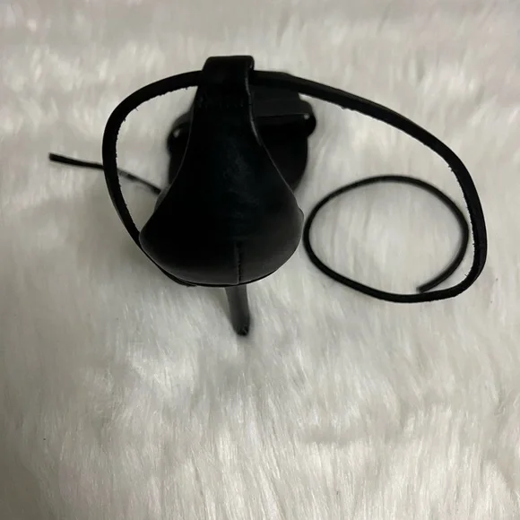 Steve Madden Black High Heels Size 8 - Picture 3 of 5